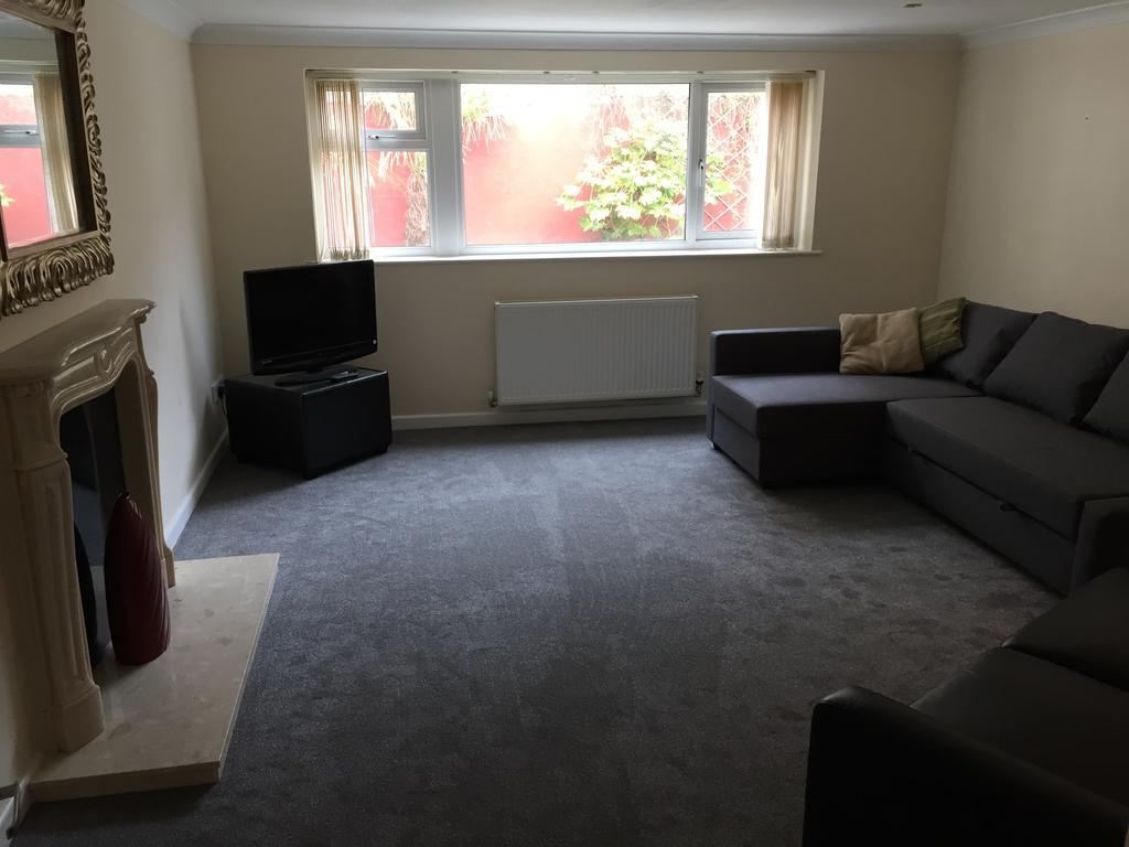 Twelve Apartments Blackpool Room photo