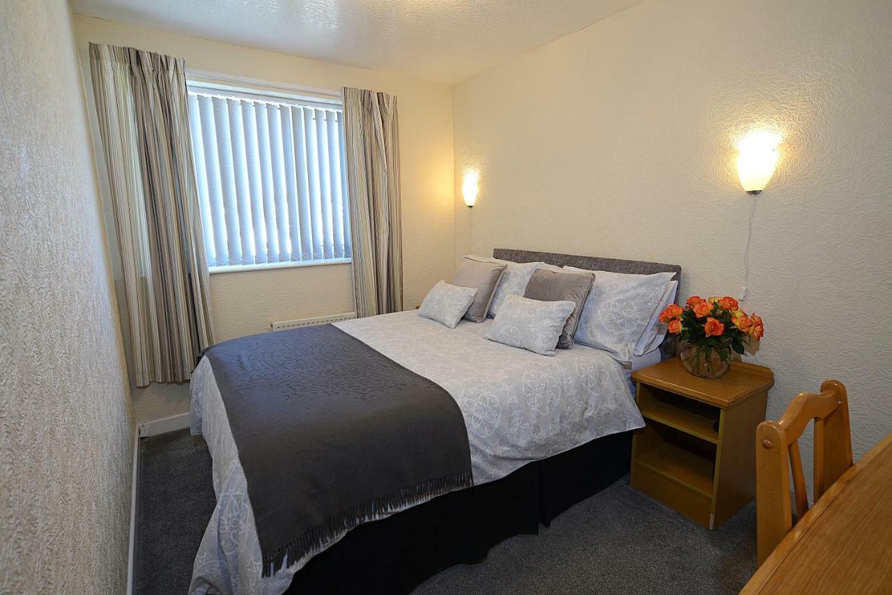 Twelve Apartments Blackpool Exterior photo